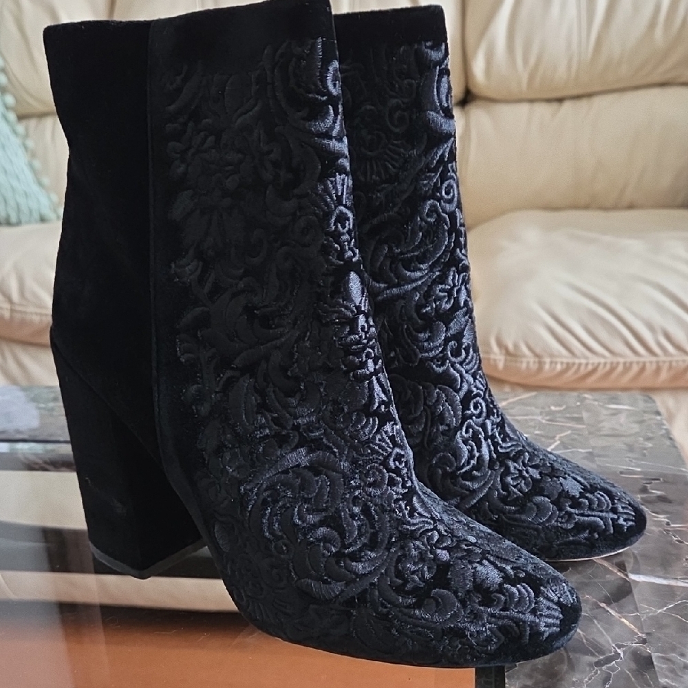 Jessica Simpson Black Embroidered Ankle Booties